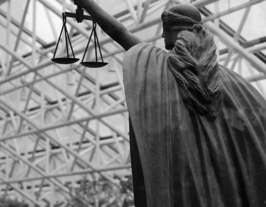 quelle difference entre avocat magistrat