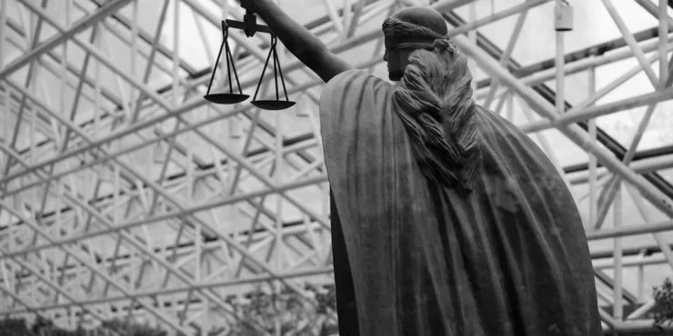 quelle difference entre avocat magistrat